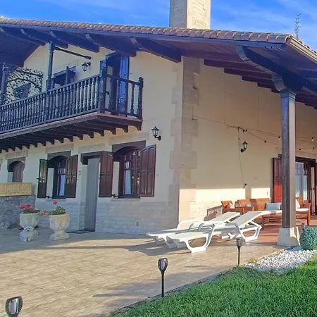 La Casika Del Cerro Holiday home Rasines